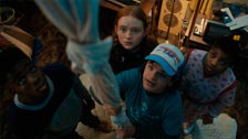    / Stranger Things 4  7 